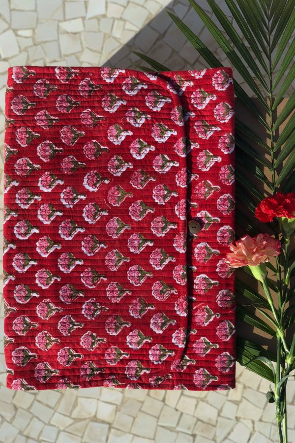 Red flower print sleeve